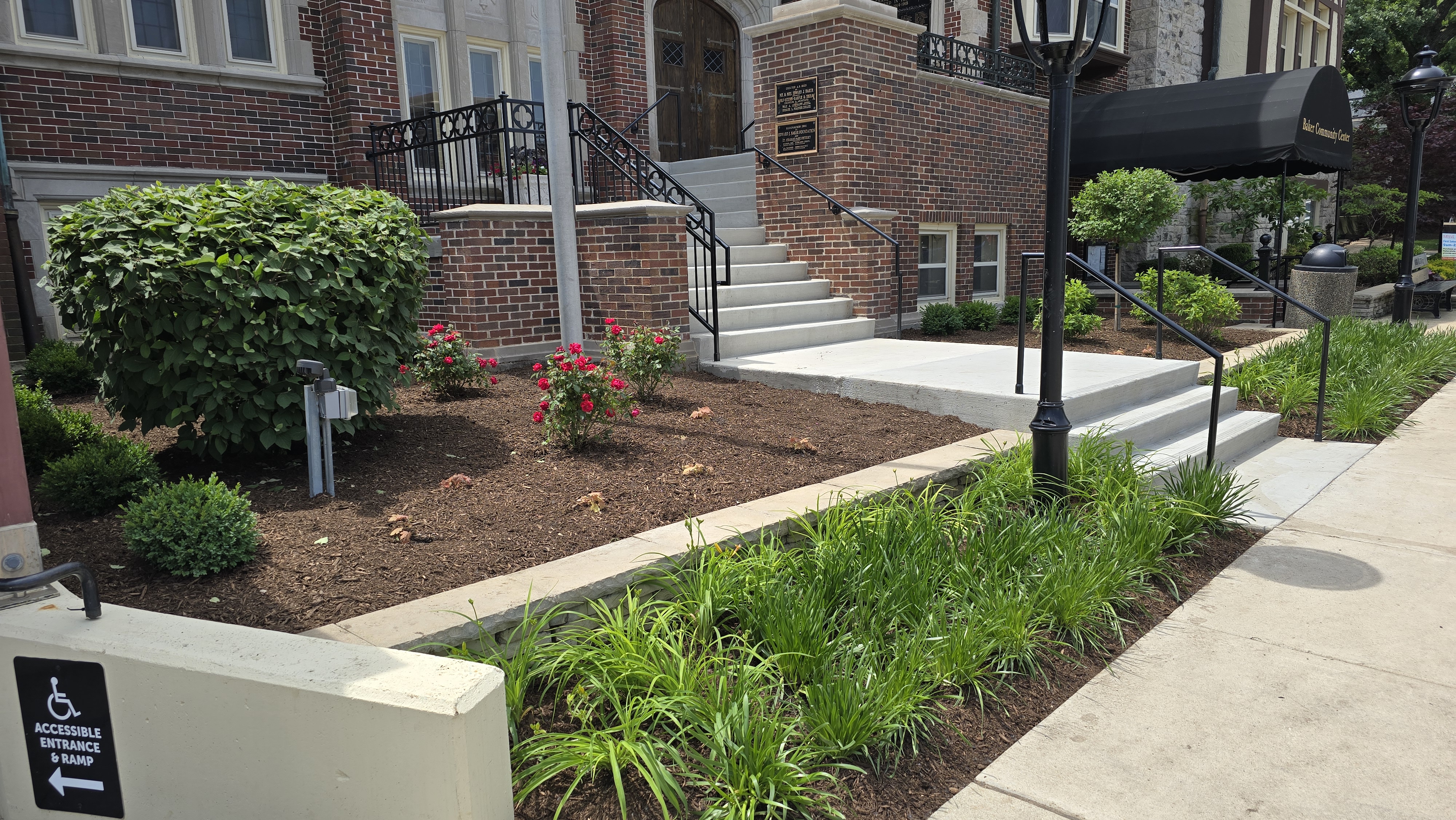 Baker Community Center re-landscape 6 — B&L Landscape