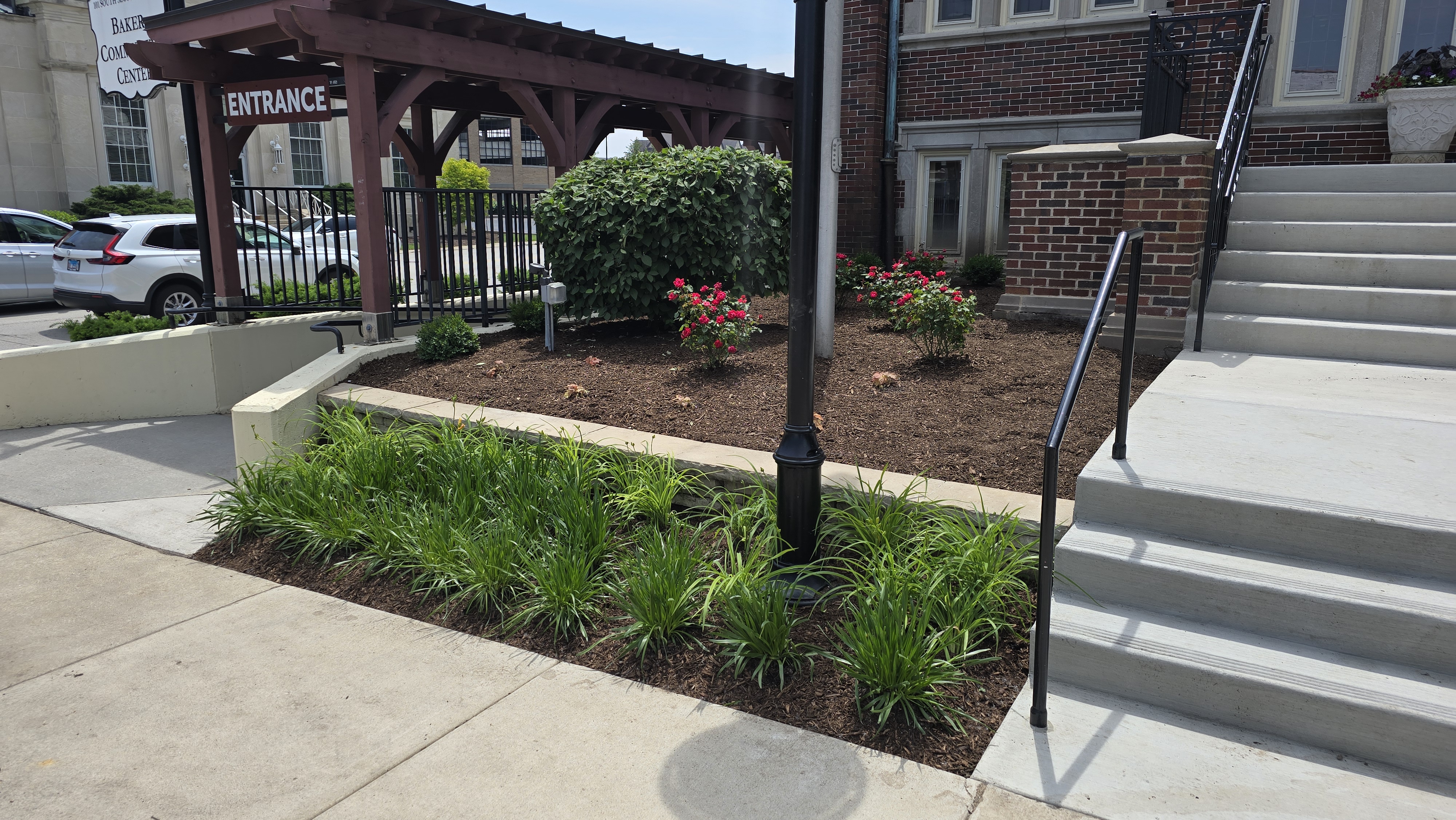 Baker Community Center re-landscape 7 — B&L Landscape