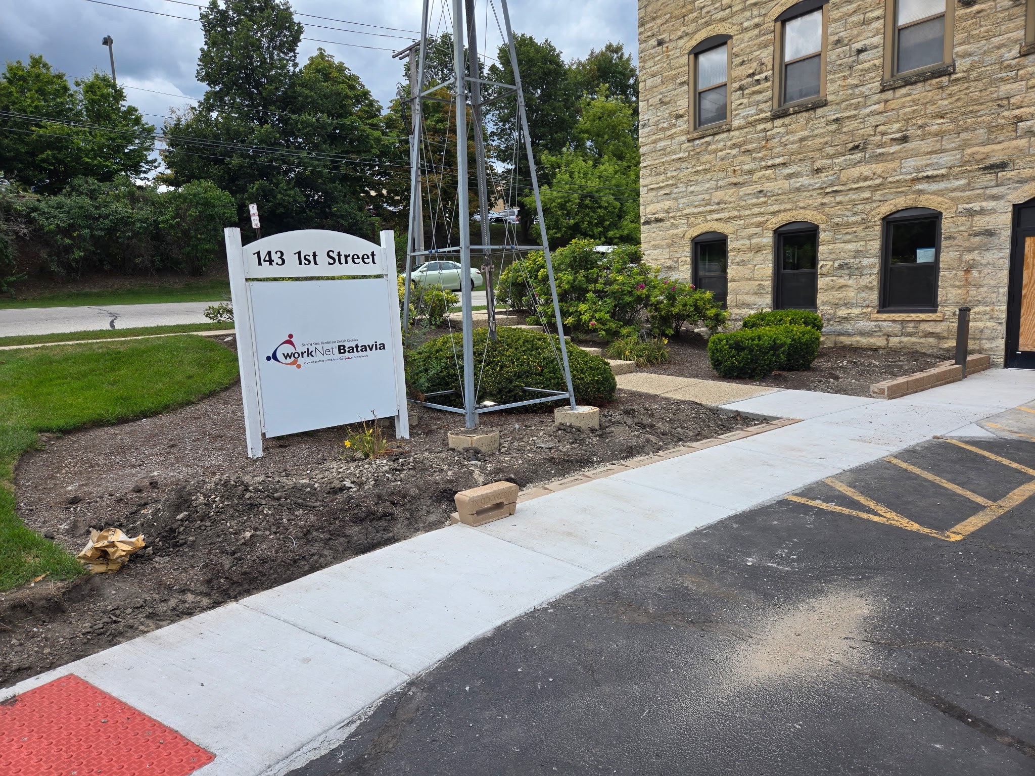 Commercial landscaping restoration before — B&L Landscape spring and fall cleanup