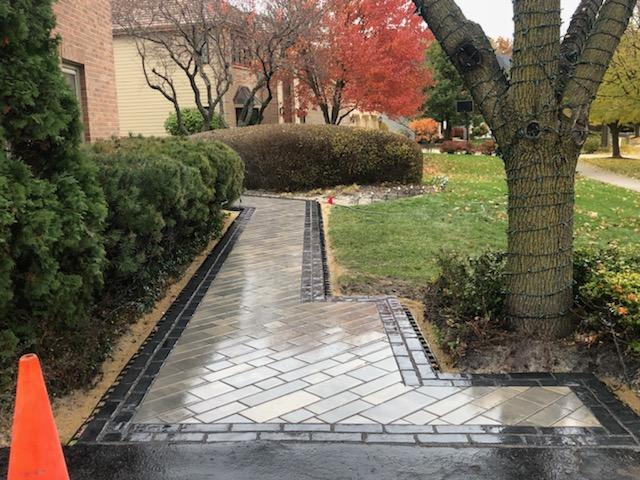 Front paver walkway, St. Charles, IL — B&L Landscape