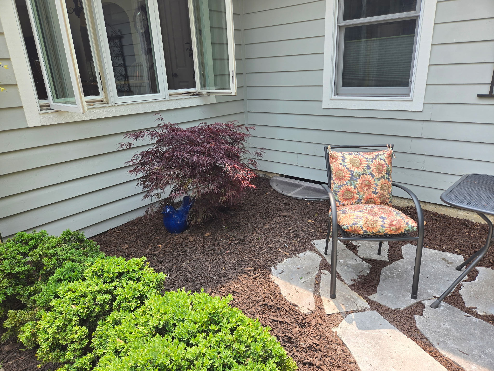 Small flagstone walk 2 — B&L Landscape