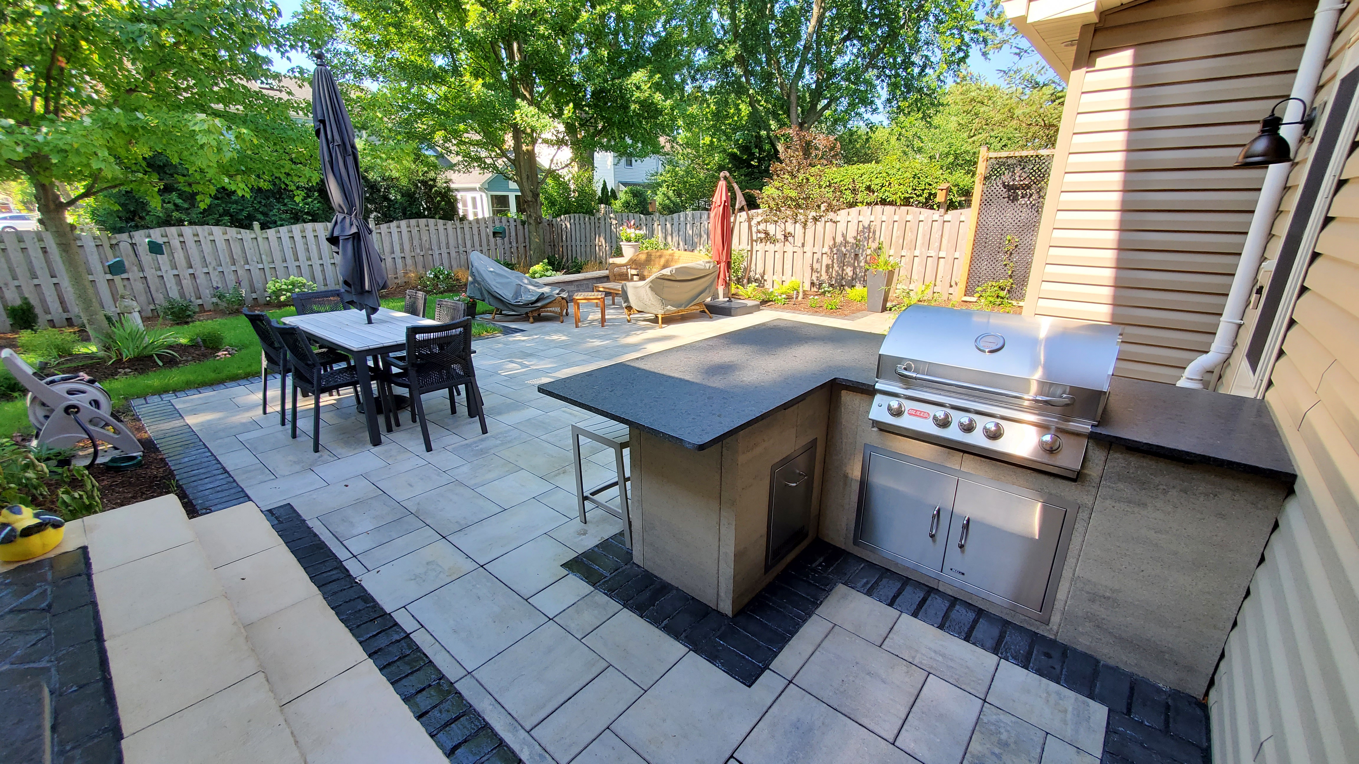 landscaping project in Wheaton IL by B&L Landscape